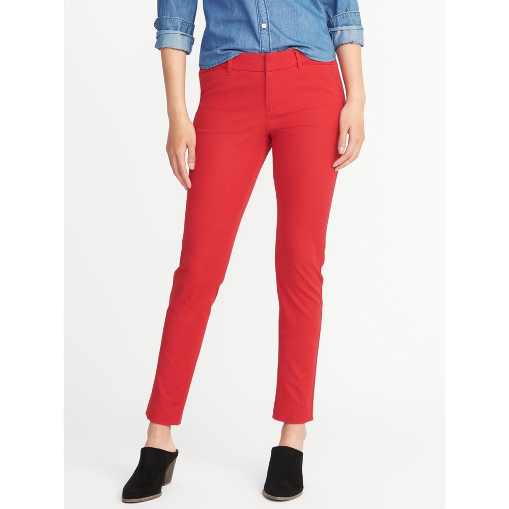 ⚡️NEW ITEM: Old Navy Red Pixie Pants